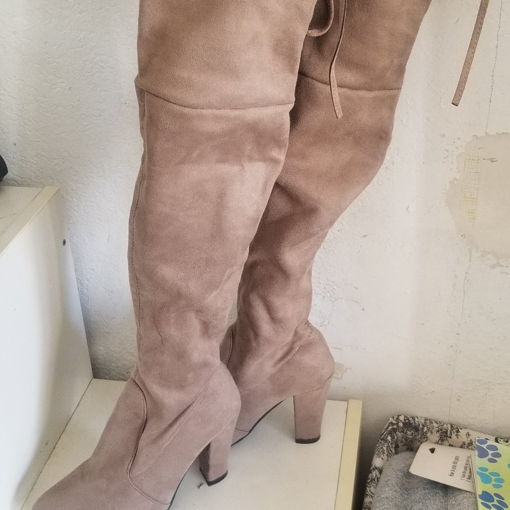 Ladies boots. Over the knee